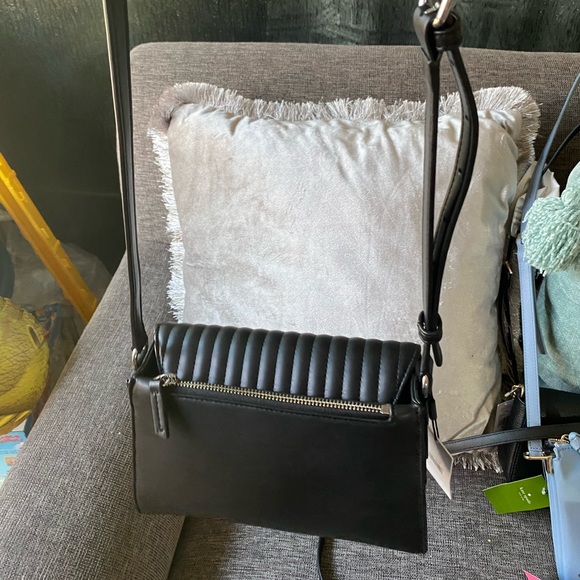 Calvin Klein black new crossbody bag - Picture 2 of 2